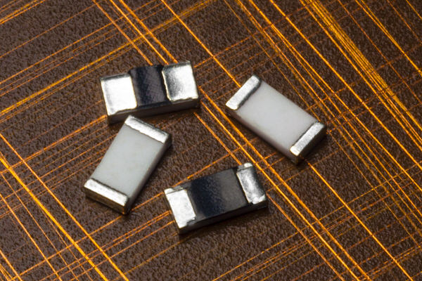 KOA Speer Introduces New High Temperature Current Sense Chip Resistor-UR73V